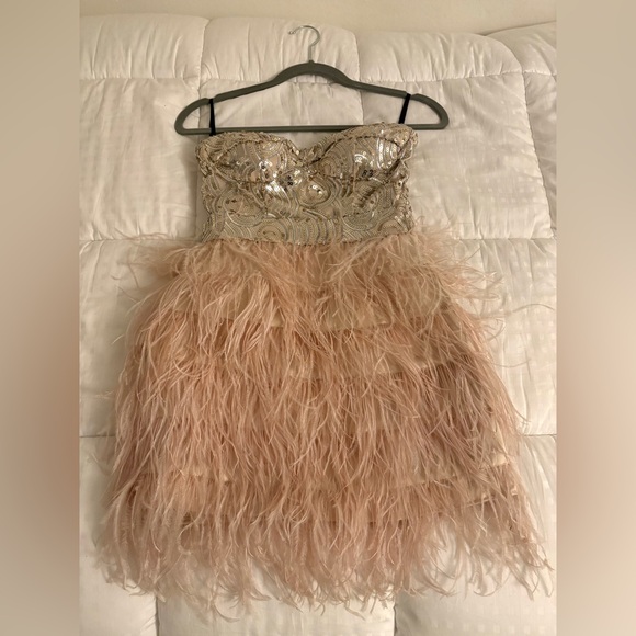 Bebe sequin feather dress - Picture 2 of 7